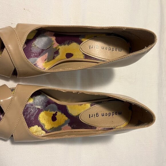 Madden Girl tan patent leather peep toe heels - Picture 2 of 6